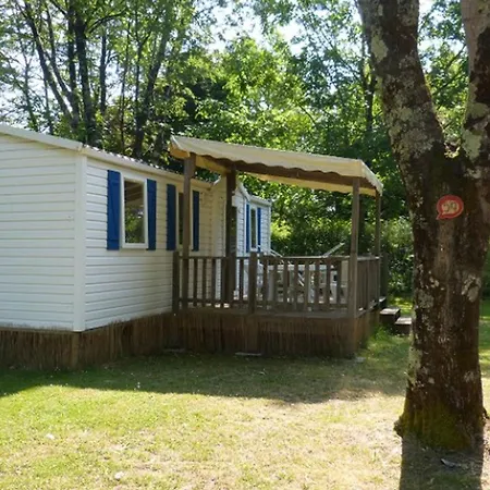 Mobil Confortable Avec Terrasse A Bignac, 6 Personnes - Api-1-52-1227 Campingplads *